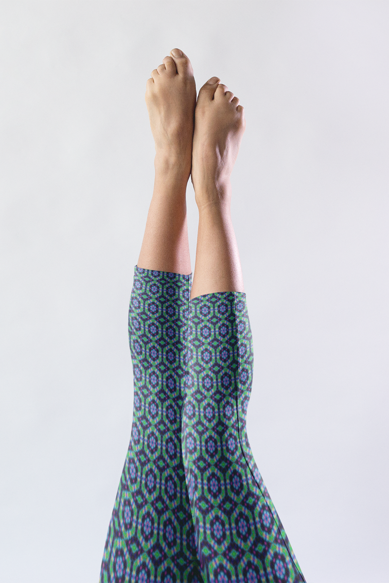 Mandala Effect Series | Women's Capri Leggings | Colorful Indian Print | Mandala Printed Pattern