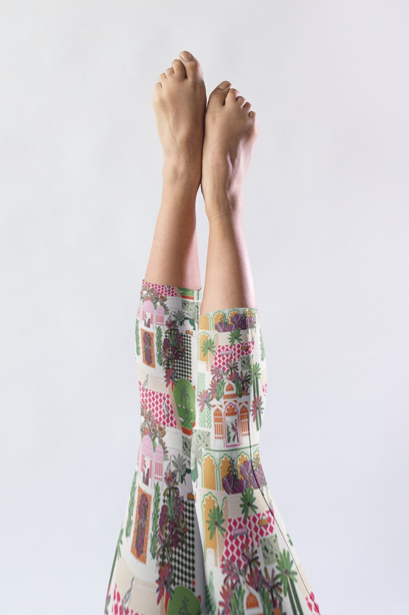 🧓🏼MT Evolution and Creation floral Capri leggings