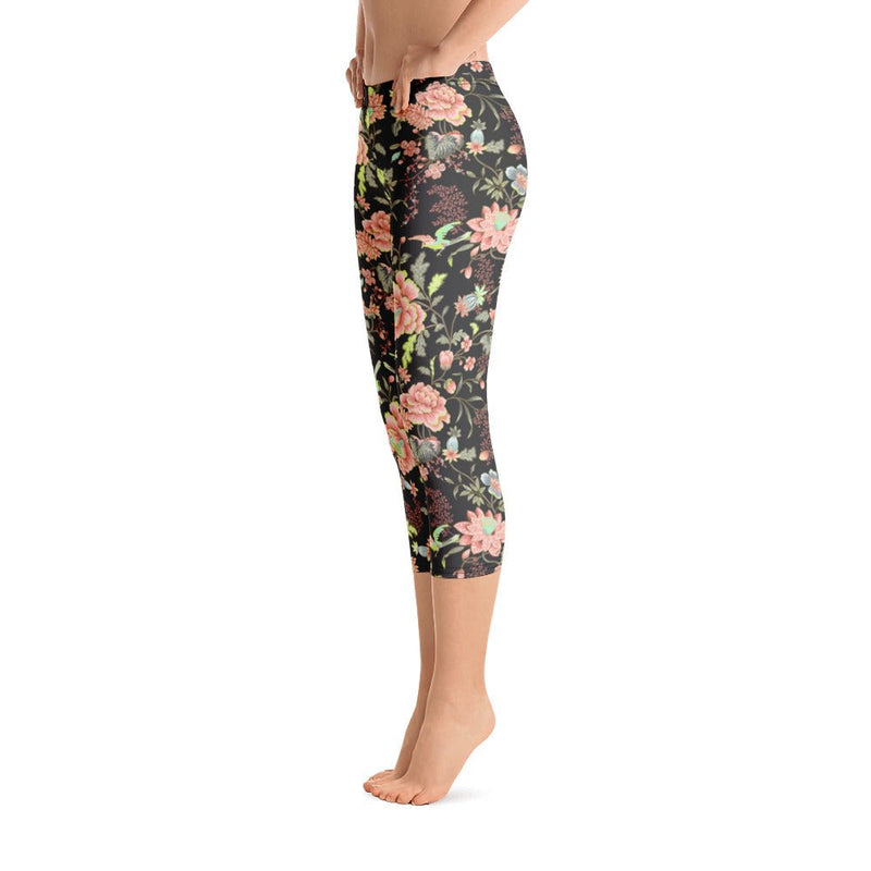 Buy Sakura Garden Series Women Black Capri Leggings – Meraki Leggings